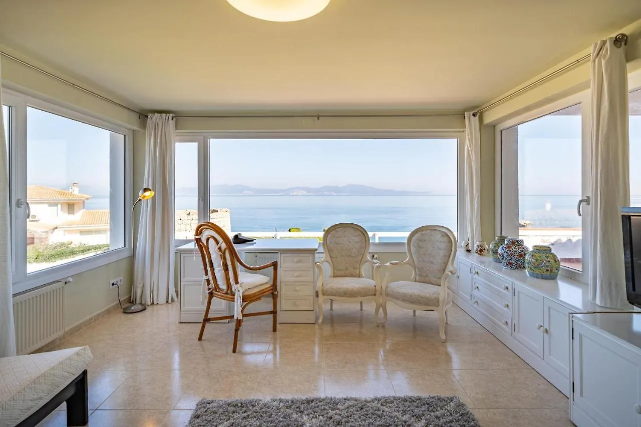 Villa Mireia L' Escala İspanya
