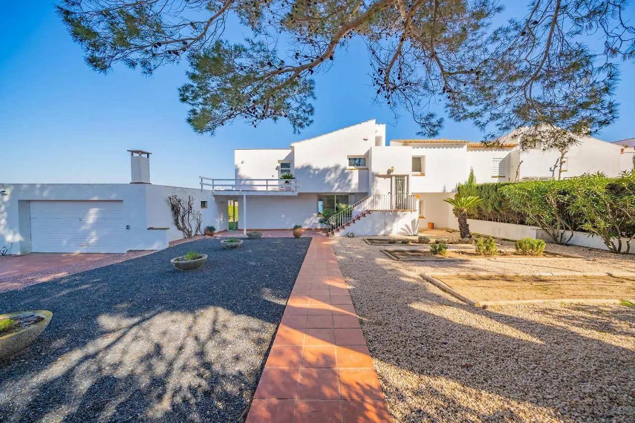 Villa Mireia L' Escala İspanya